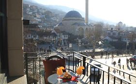 Monarch Hotel