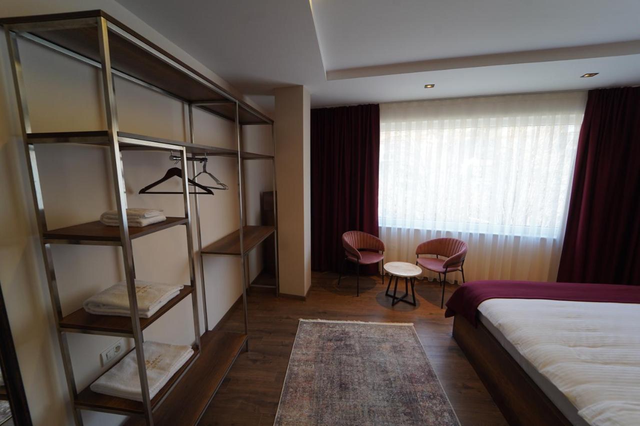 Monarch Hotel Prizren Exteriér fotografie