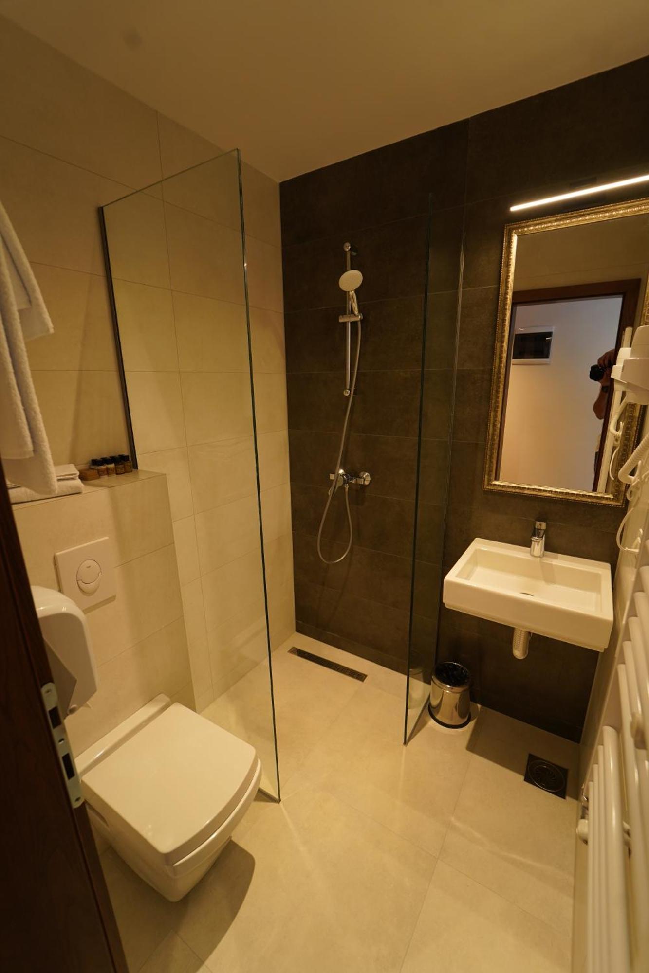Monarch Hotel Prizren Exteriér fotografie